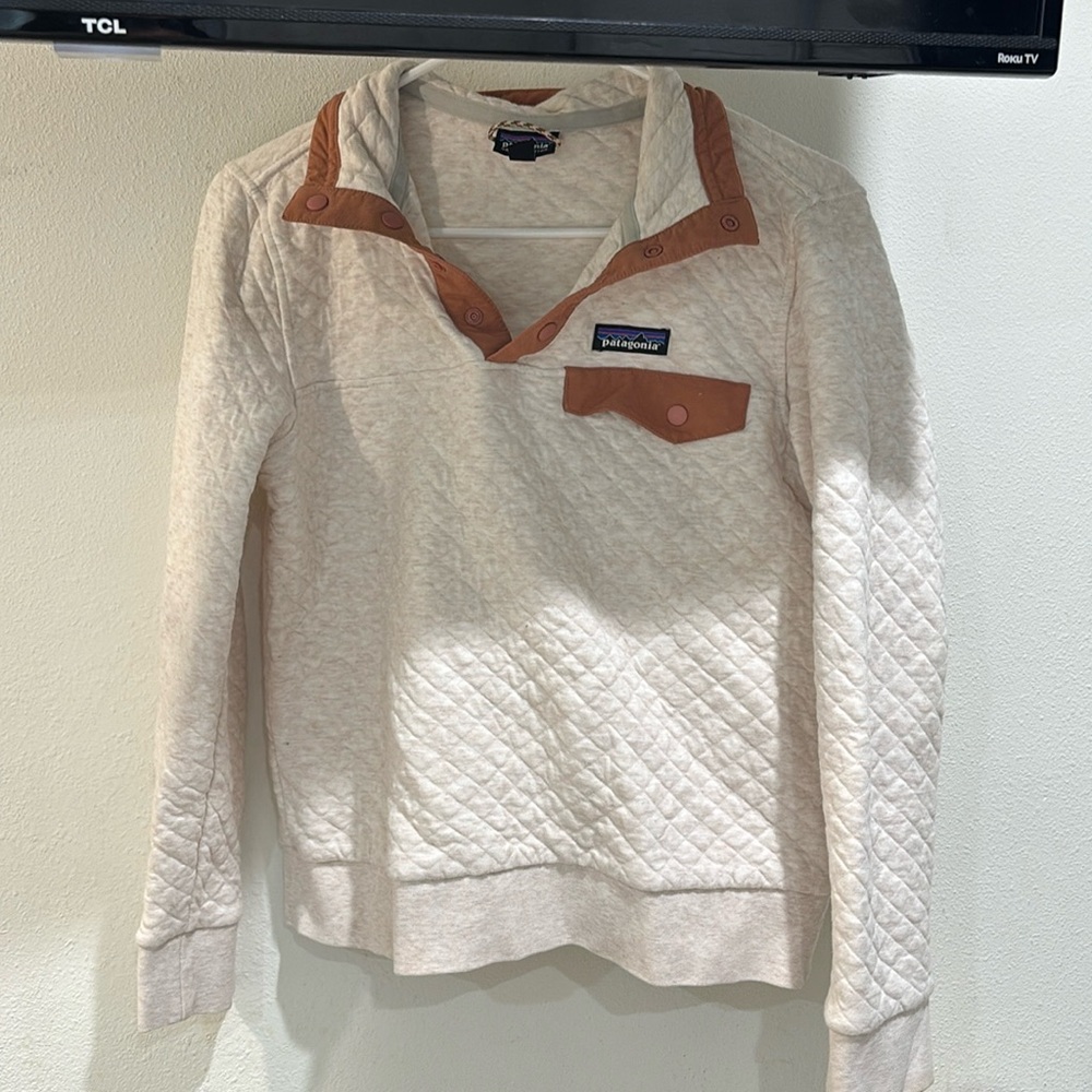 Patagonia sweater cream color!